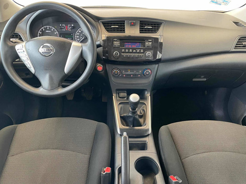 Imagen 9 de 14 de Nissan Sentra 2019 1.8 Sense Mt