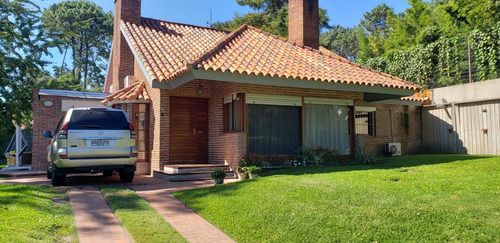 Imagen 1 de 23 de Casa En Venta De 4 Dormitorios C/piscina En Punta Del Este