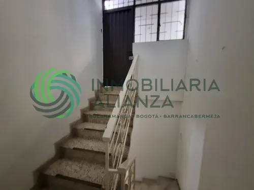 Casa En Venta En Gomez Niño. Cod V61664