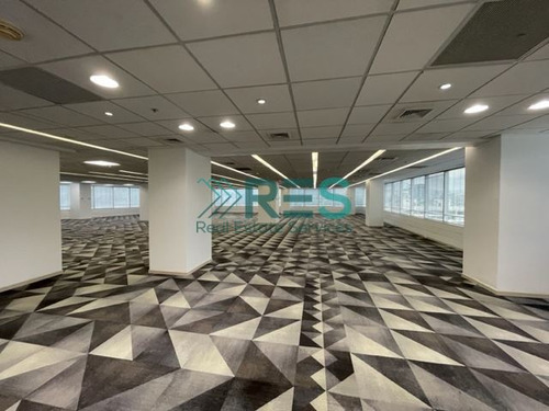 Estupendos 1.215 M2 Av. Vitacura/sanhattan- Oportunidad!!!