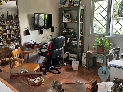 Linda Casa En Tranquila Calle, 3d 2b + Servicios, Ñuñoa