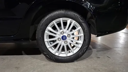 Ford Figo 1.5 TITANIUM AUTO