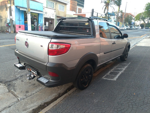 Strada 1.4 Working Cabine Dupla 2015 Completa Prata