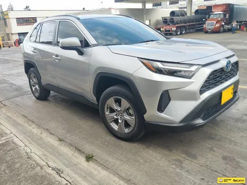 Toyota RAV4 2.5 XLE