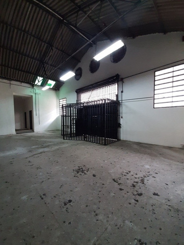Imagen 3 de 14 de Galpón En Alquiler Johanna Castillo Cód.409202