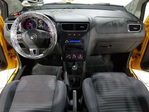 Volkswagen Crossfox 1.6 Vht Total Flex 5p 2011