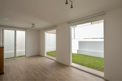 Imagen 4 de 13 de Casa En Renta En Puebla - Fracc Bosques De La Constanza