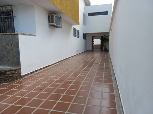 Imagen 2 de 27 de Casa En Alquiler Trigal Norte Valencia Calle Cerrada