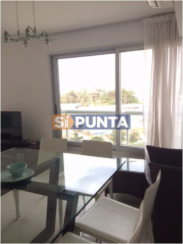 Imagen 7 de 24 de Apartamento En Edificio Con Todos Los Servicios