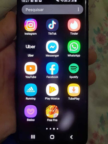Samsung S10 Normal Com Um Trinco Na Tela Mais Não Interfere
