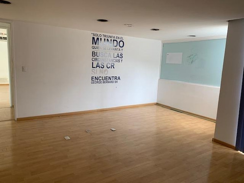 Del Valle Norte, 210m2, Vigilancia 24 Horas, Privados, Sala De Juntas, Área Abierta De Trabajo, Excelente Ubicación. El Precio Es Más Mantenimiento. Excelentes Vías De Acceso