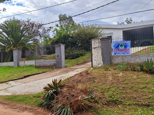 Vendo Casa + Monoambiente + Barbacoa P.único 527m2/234m2 Lomas De Solymar 5 De La Playa Precio Usd 219.000 Dolares
