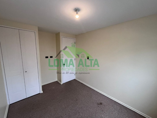 Casa De 4 Dormitorios Y 3 Baños Comuna De Puente Alto