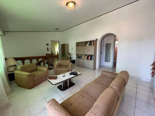 Imagen 18 de 30 de Remax Infinity Vende Bella Casa En Urb. La Viña 128152 Frances Mijares 04144990396