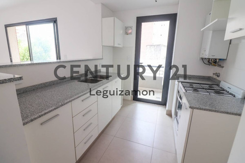 Imagen 2 de 10 de Excelente Departamento 2 Ambientes A Estrenar Con Cochera
