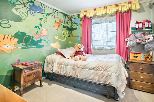 Casa En Venta De 3 Dorm.con Piscina, Lo Cañas, La Florida