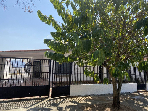 Imagen 8 de 30 de Casa En Venta El Morro Ii Cod:135500 Albert Gonzalez 04121444789 (solo Clientes)
