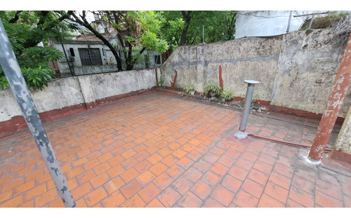 Casa En Lote Propio 8.66x21 A Reciclar - Parque Patricios - Capital Federal