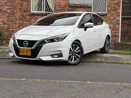 Nissan Versa 1.6 Advance