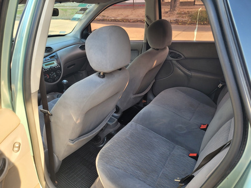 Ford Focus 1.8 Clx