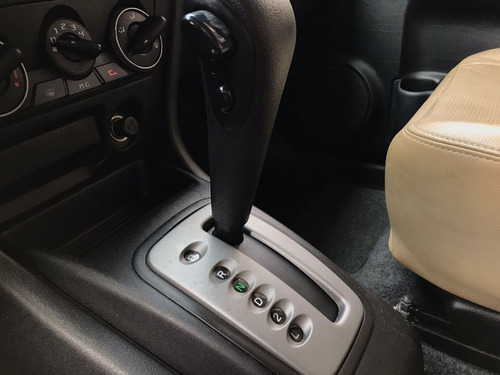 Imagem 10 de 15 de Mitsubishi Pajero Tr4 2.0 4x2 16v 140cv