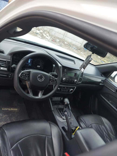 SsangYong Musso Grand 2.2Td Glx At6 2Wd