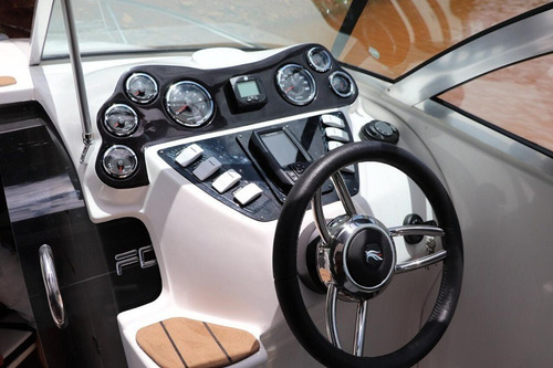 Lancha For Marine 260 Gabinada Com Targa + Motor 4.5 250 Hp