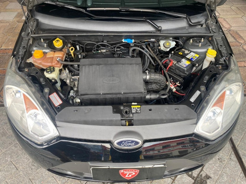 Ford Fiesta Sedan 1.6 2012 Completo