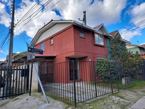 Vendo Casa De 2 Pisos En Calle Volcán 0875 Sta Ana Del Boldo