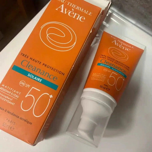 Protector Solar Avene Eau Thermal Fluid Spf50+