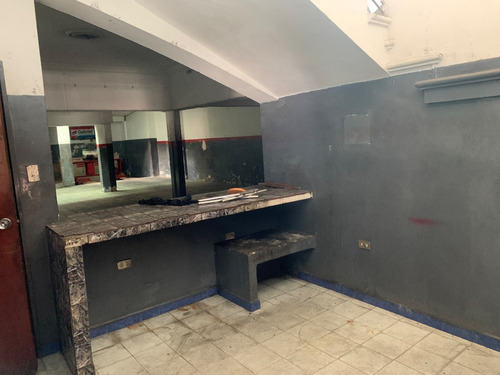 Casa Comercial En Alquiler En Santa Mónica