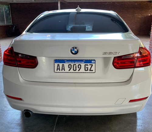 Bmw Serie 3 2.0 320i Sedan Executive 2017