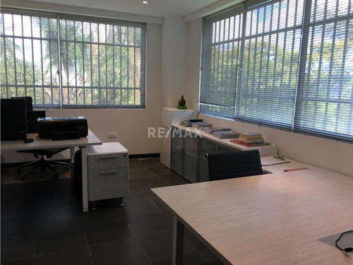 Alquiler Casa Comercial Altamira 450m2 5b/4ptos. Ideal Para Embajadas, Corporaciones, Etc