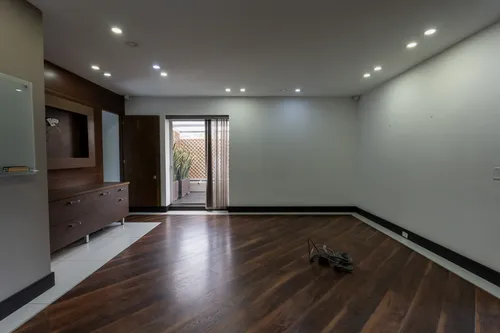 Oficina En Arriendo/venta En Chico Norte. Cod A1105065