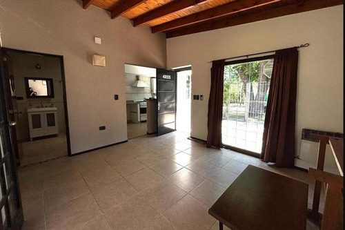 Casa En Venta - 1 Dormitorio 1 Baño - 55.80mts2 - City Bell