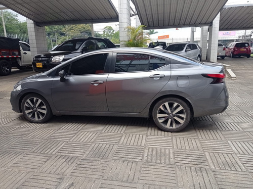 Imagen 4 de 21 de Nissan Versa