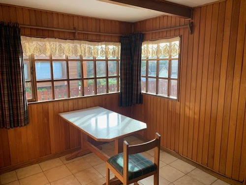 Casa En Venta De 5 Dorm. En Puerto Varas