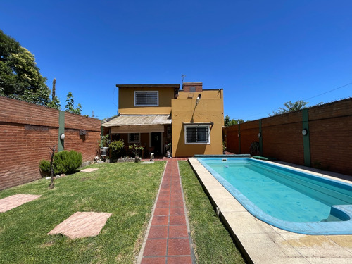 Venta Casa Castelar 5 Ambientes