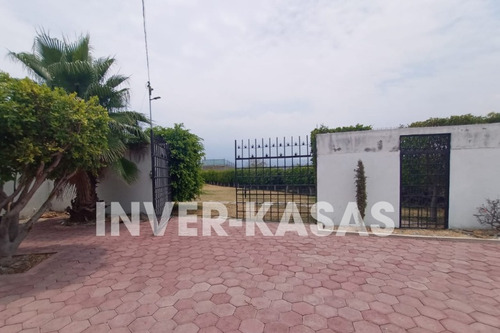 Se Vende Excelente Terreno Con Construcción En Altos De Oaxtepec
