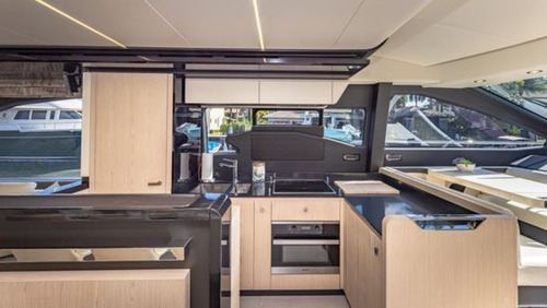 Azimut Flybridge 72 Lv3501