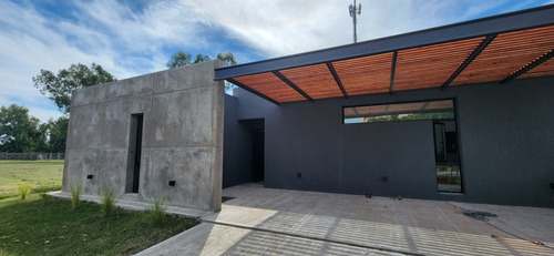 Casa En Venta Pilar Del Este(barrio Santa Emilia)zona Norte