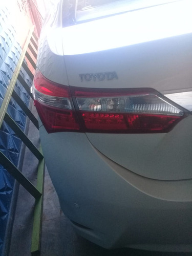 Imagem 6 de 10 de Sucata Toyota Corolla 2017 Automatico
