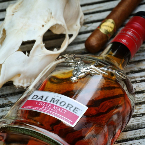 Imagen 2 de 6 de Whisky The Dalmore Cigar Malt Reserve 1000ml En Estuche