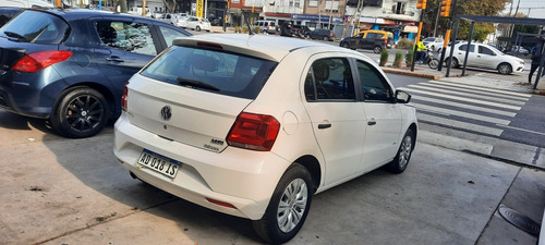 Imagen 4 de 9 de Volkswagen Gol Trend 2018 1.6 Trendline 101cv