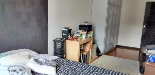 Imagem 6 de 14 de Sobrado Na Água Rasa Com 4 Dorms Sendo 2 Suítes, 3 Vagas, 228m² - So0826