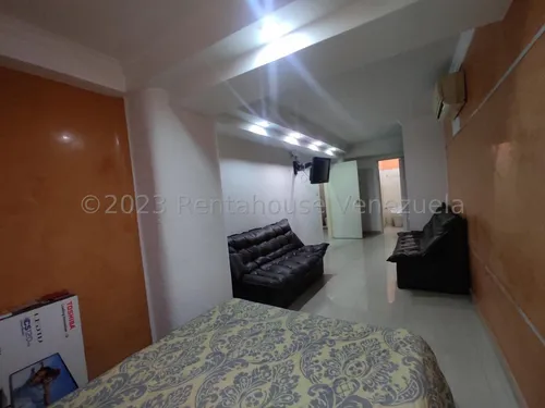 Apartamento En Venta Monte Alto Urbanizacion Los Chaguaramos Listo Para Mudarse Remodelado Listo Para Negociar Rah 23-19558