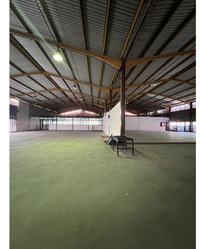 Galpón En Venta En Guaicay (las Minas De Baruta) 3499 Mts2