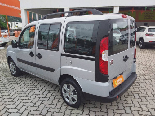 Imagem 7 de 9 de Fiat Doblò 1.8 Mpi Essence 7l 16v Flex 4p Manual