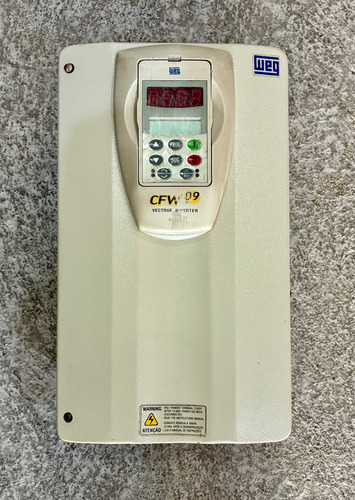 Inversor De Frequência Weg Cfw09 15cv 45a 220v (Usado)