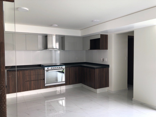 Imagen 4 de 21 de Venta De Casa En Luis Montes De Oca Ciudad Satelite